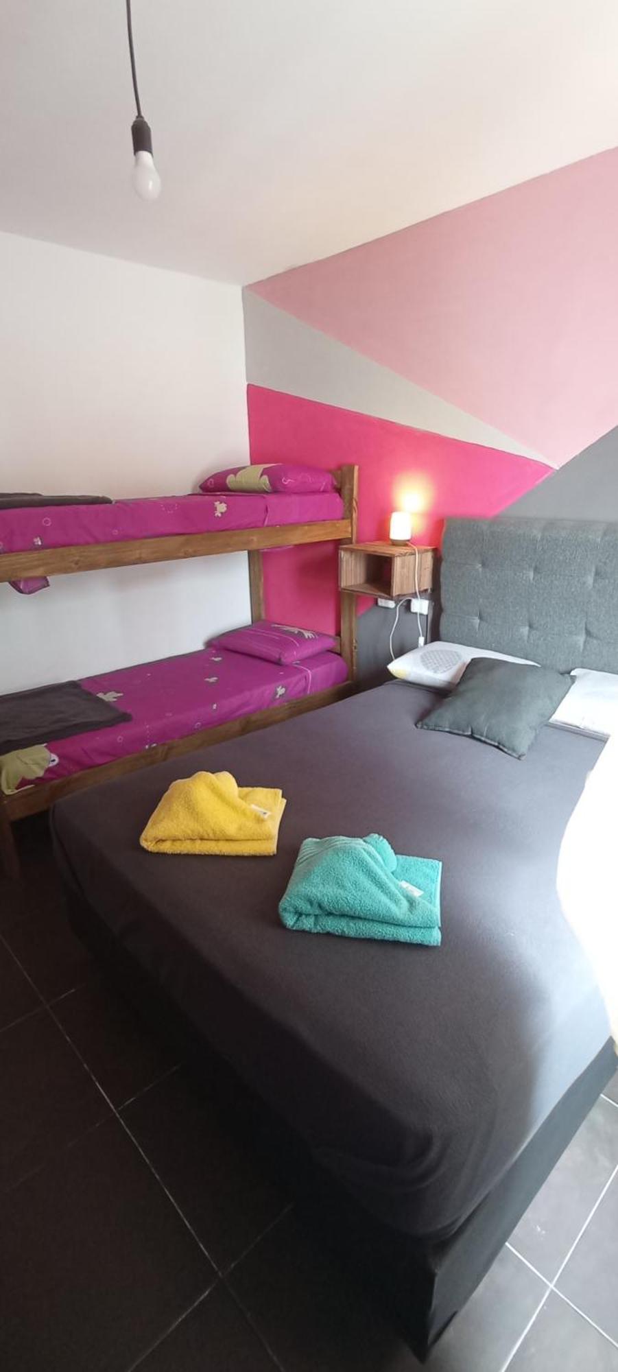 Gueemes Hostel Córdoba Exteriör bild