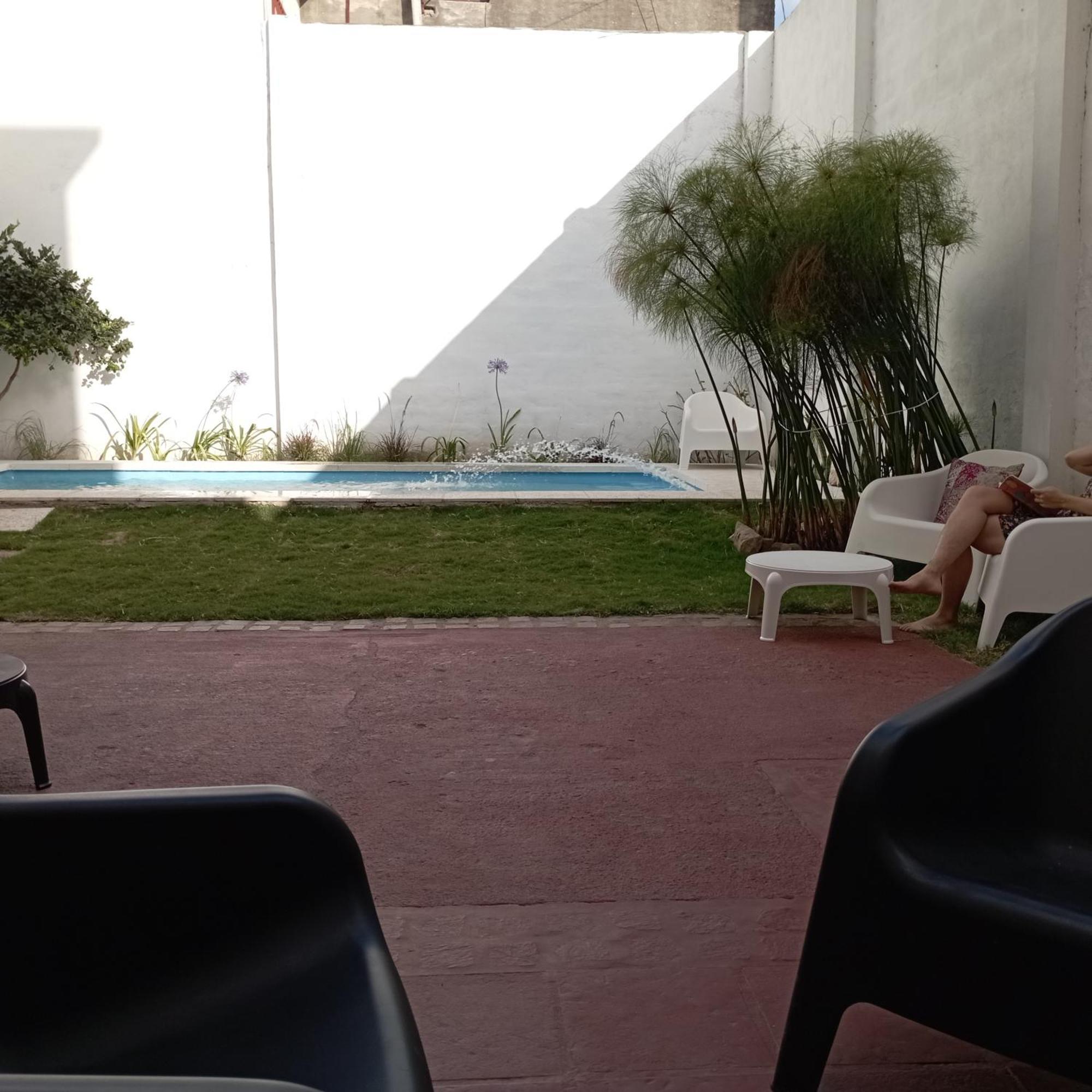 Gueemes Hostel Córdoba Exteriör bild